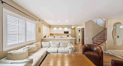 Corona Del Mar Family Beach Retreat