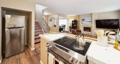 Corona Del Mar Family Beach Retreat