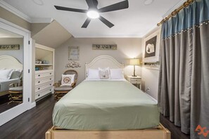 6 室のベッドルーム、WiFi、ベッドシーツ