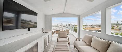 Televisión, chimenea