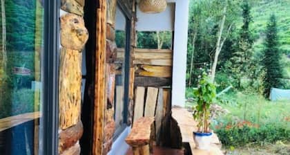 Family Room with Mountain View - O'Chau Meo Vac Homestay