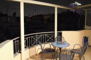 تناول الطعام بالخارج