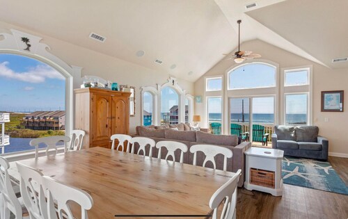 Famous Landshark 6BR,Elevator, Oceanfront, Pool, Theater