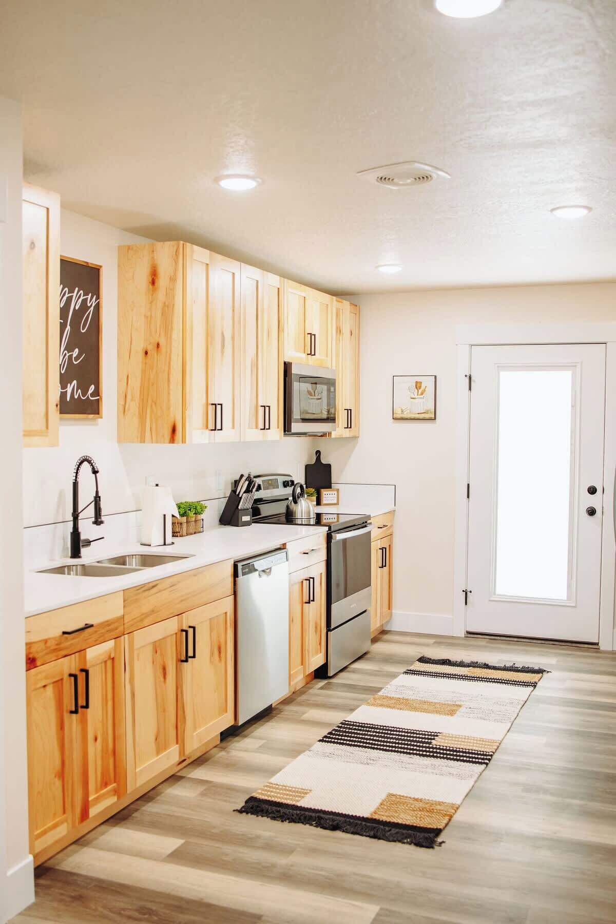 Réfrigérateur, four, plaque de cuisson, lave-vaisselle