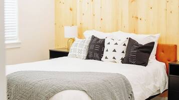 3 slaapkamers, reisbedje, wifi, beddengoed