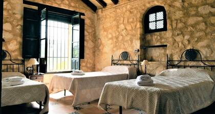 Casa Rural en la Sierra Sur Sevillana. Desconecta en Plena Naturaleza