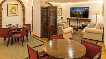 ๋์งํธ ์ฑ๋ ์์ฒญ์ด ๊ฐ๋ฅํ 49์ธ์น ํ๋ฉด TV