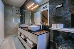 Maison | 8 chambres