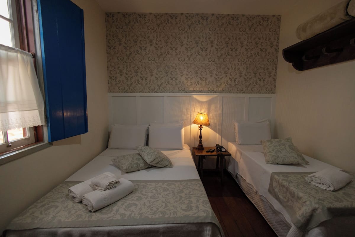 Chambre Triple Standard | Wi-Fi gratuit, décoration personnalisée, ameublement personnalisé
