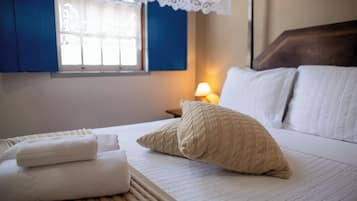Quarto casal superior | Individualmente decorados, individualmente mobiliados, Wi-Fi de cortesia