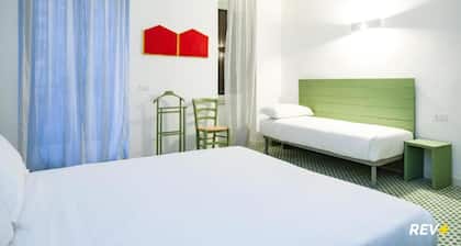 Lia Art Hotel
