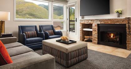Vail, 1BR/2BA Villa, sleeps 6, Marriott's Streamside, kitchen, fireplace, pool