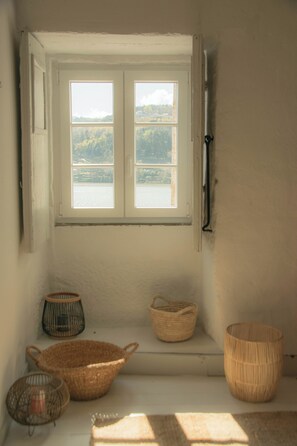 Interior - Family Home in the Riverside Douro Paddle Haven - Douro Bay House (Ribadouro)