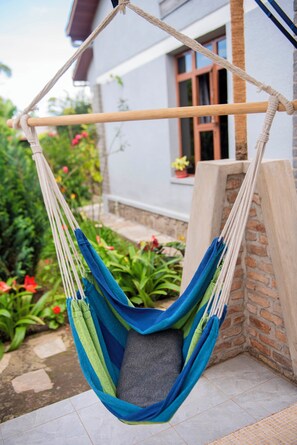 Exterior - Little birds paradise (Cyuve)
