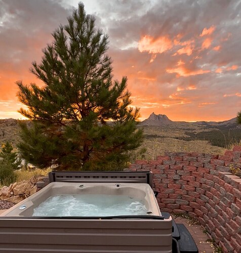 Pikes Peak Ranch - Owl's Perch Cabin