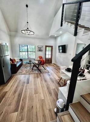 スマートテレビ、書庫