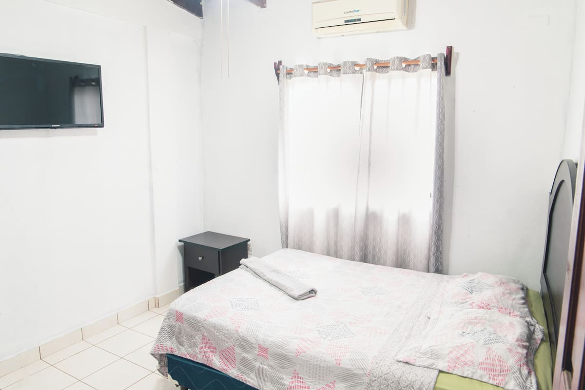 Economy-Zimmer | 1 Schlafzimmer, hochwertige Bettwaren, Daunenbettdecken