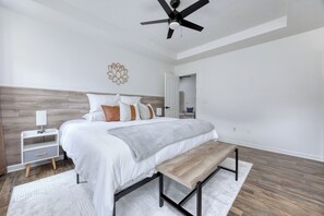 4 soveværelser, pengeskab på værelset, strygejern/strygebræt, Wi-Fi