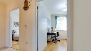 3 bedrooms, desk, iron/ironing board, travel crib