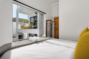 3 habitaciones y caja de seguridad en la habitación 