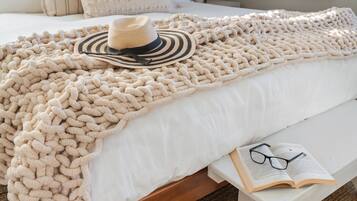 4 bedrooms, desk, iron/ironing board, free WiFi