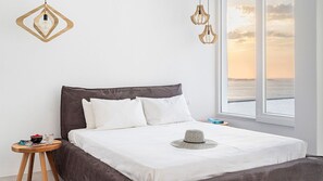 6 bedrooms, iron/ironing board, travel cot, free WiFi