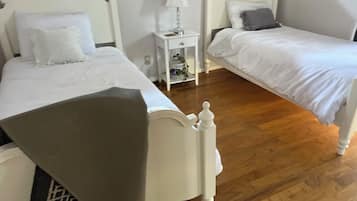 3 quartos, ferros/tábuas de passar roupa, Wi-Fi de cortesia