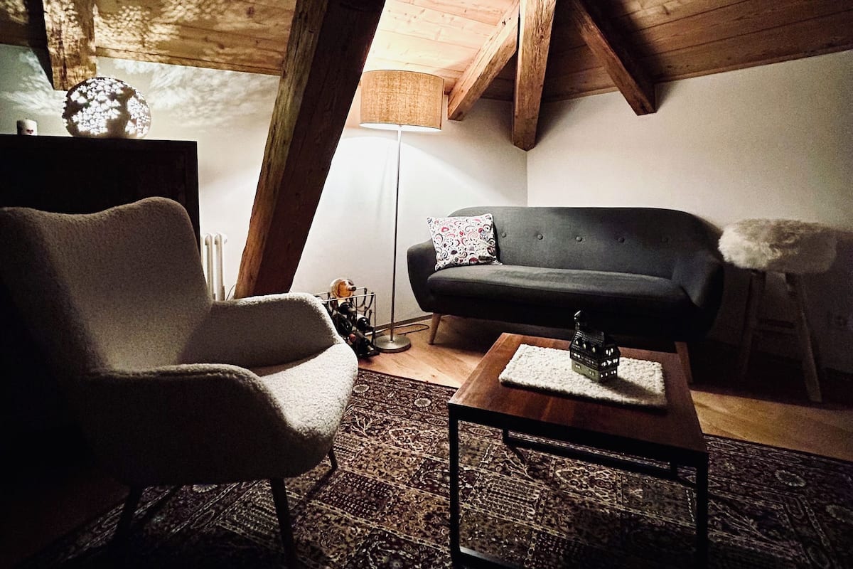 Family Studio Suite | Living area