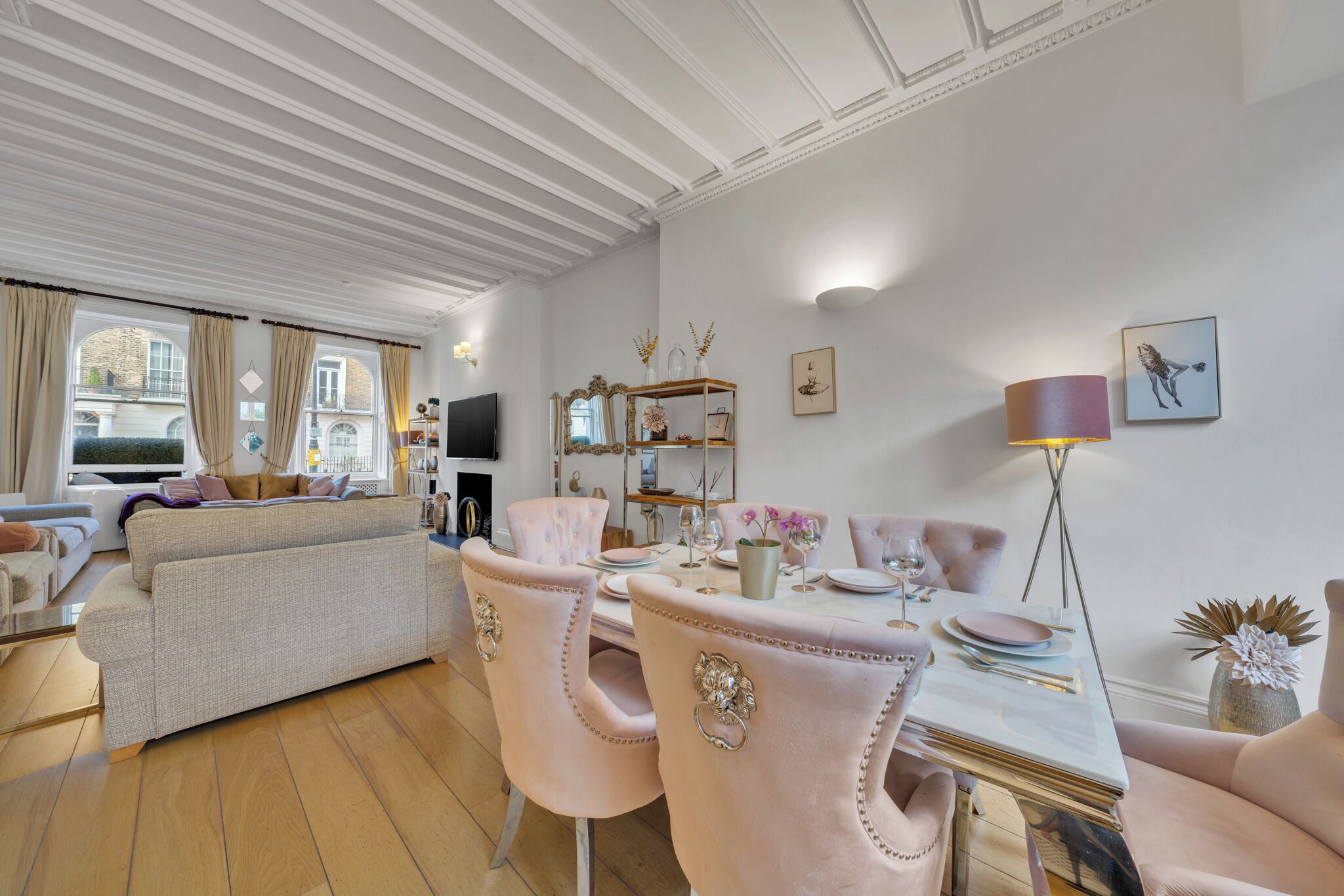 Family Apartment, 3 Bedrooms | Living area | 40-inch Smart TV with digital channels