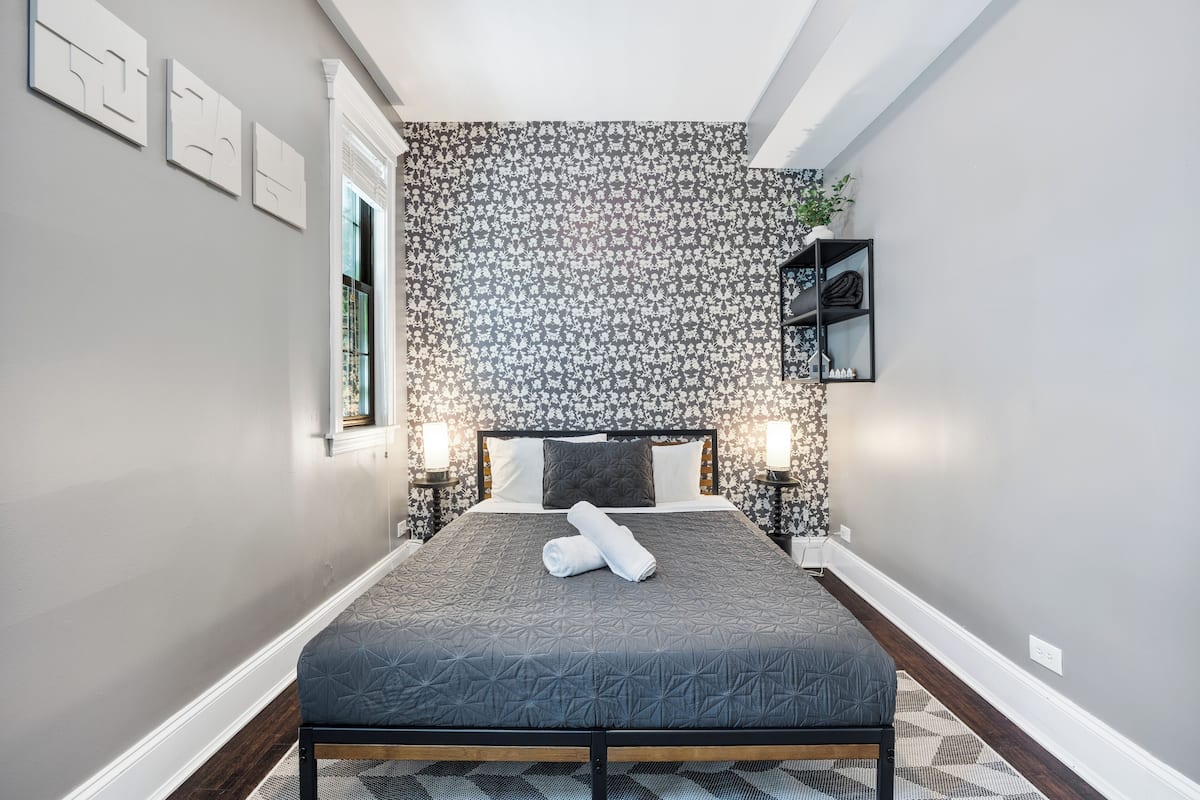 1 bedroom, premium bedding, down comforters, memory foam beds