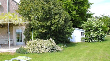 Villa | 3 bedrooms, premium bedding, individually decorated