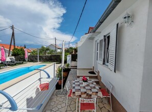 Outdoor dining - Apartments Mihovilovi (Trogir)
