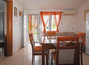 Dining - Apartments Mihovilovi (Trogir)
