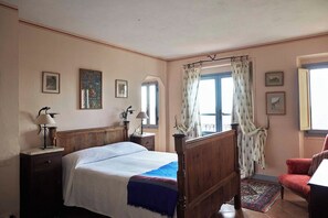 1 camera, ferro/asse da stiro, Wi-Fi, lenzuola