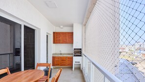 Apartamento básico | Opções para refeição ao ar livre