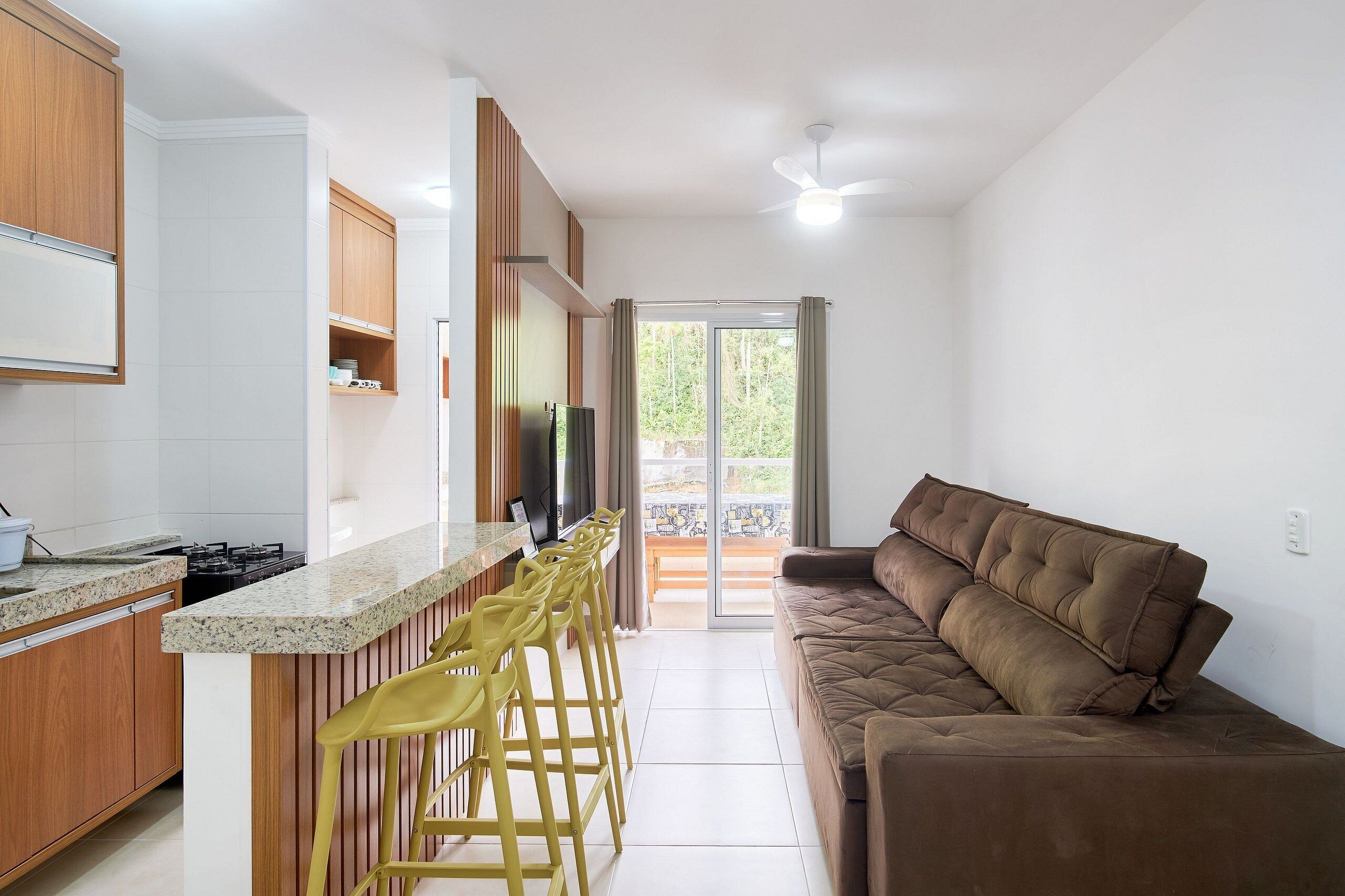 Apartment | Living area | 40-inch Smart TV with digital channels, Netflix, streaming services