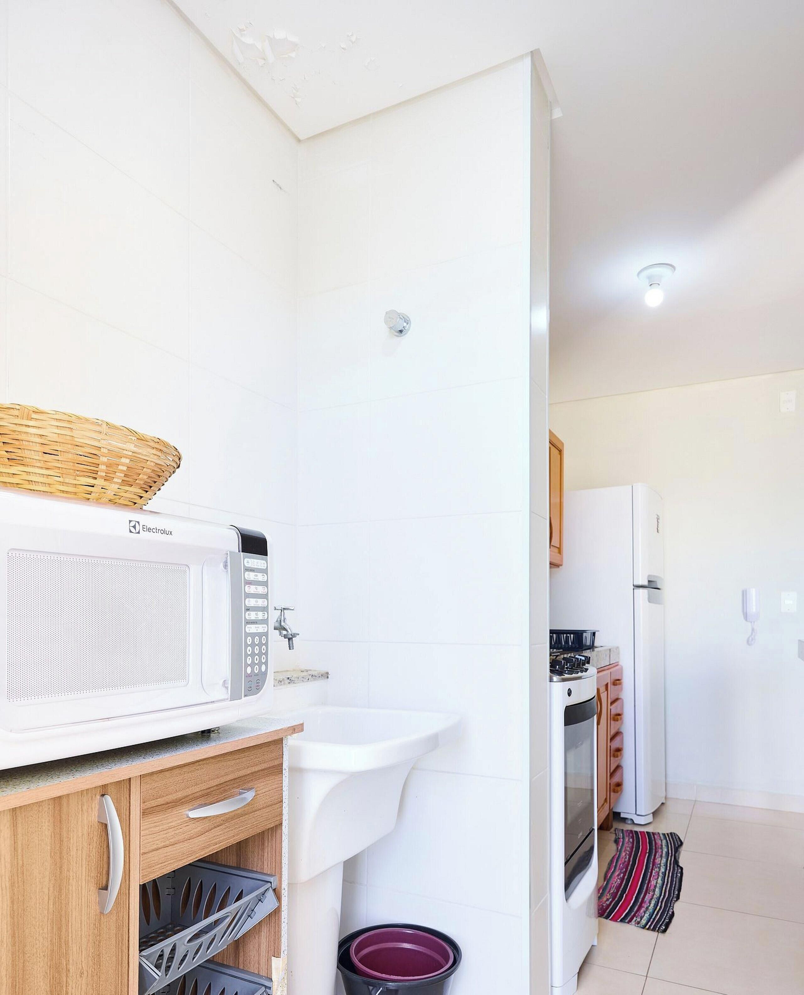 Apartment | Private kitchen | Coffee/tea maker, microwave, blender, cookware/dishes/utensils
