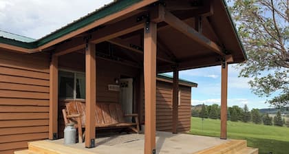 3Bedroom, 2 Bath Cabin Located in Sturgis South Dakota just minutes from Downtown Sturgis