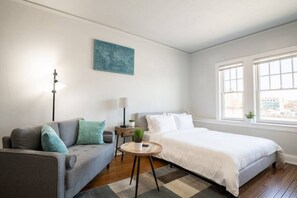 1 chambre, bureau, fer et planche à repasser, Wi-Fi