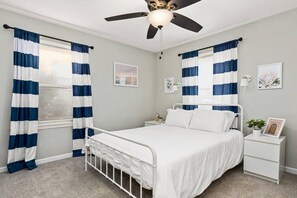 3 soverom, skrivebord, strykejern/-brett og wi-fi