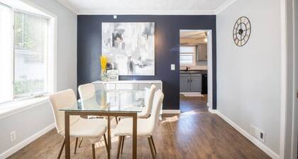 THE CORNER COTTAGE - Contemporary 1BD in Peoria