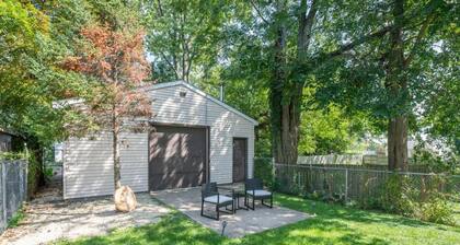 HEIGHTS HOMESTEAD - a farmhouse style cottage