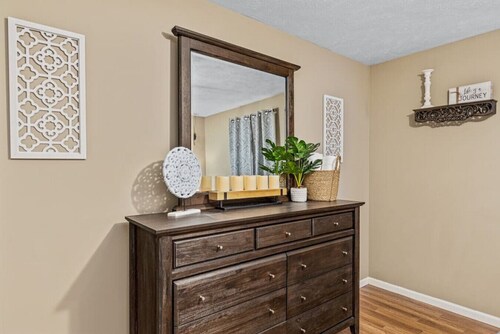 WOOD`INN 2 - Comfy 2BD close to DT Peoria