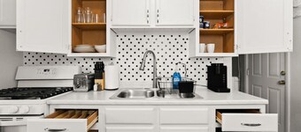 VERDE VIBES - Cute 2BD home in the Heights