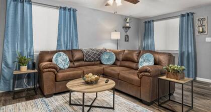 Peaceful 2BD 10 mins from DT Peoria