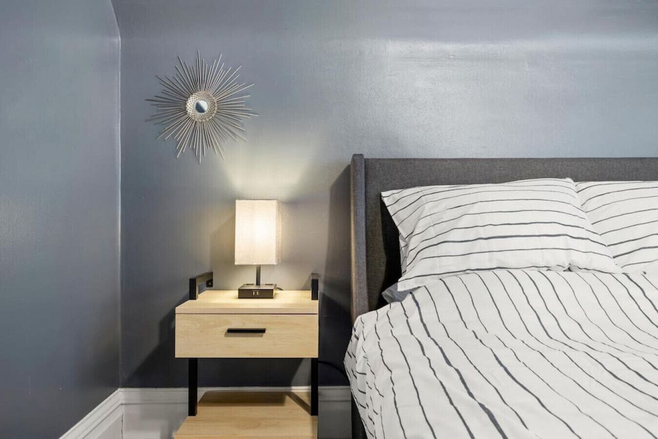 2 Schlafzimmer, Schreibtisch, Bügeleisen/Bügelbrett, WLAN