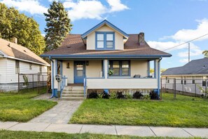 Exterior - The Heights Nook | Peaceful Getaway with a Den (Peoria Heights)