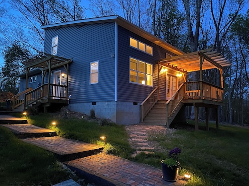 Applewood Ridge Guest House: Close to wineries, UVA & downtown Charlottesville
