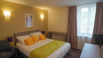 Classic Double Room, City View | In-room safe, desk, soundproofing, iron/ironing board