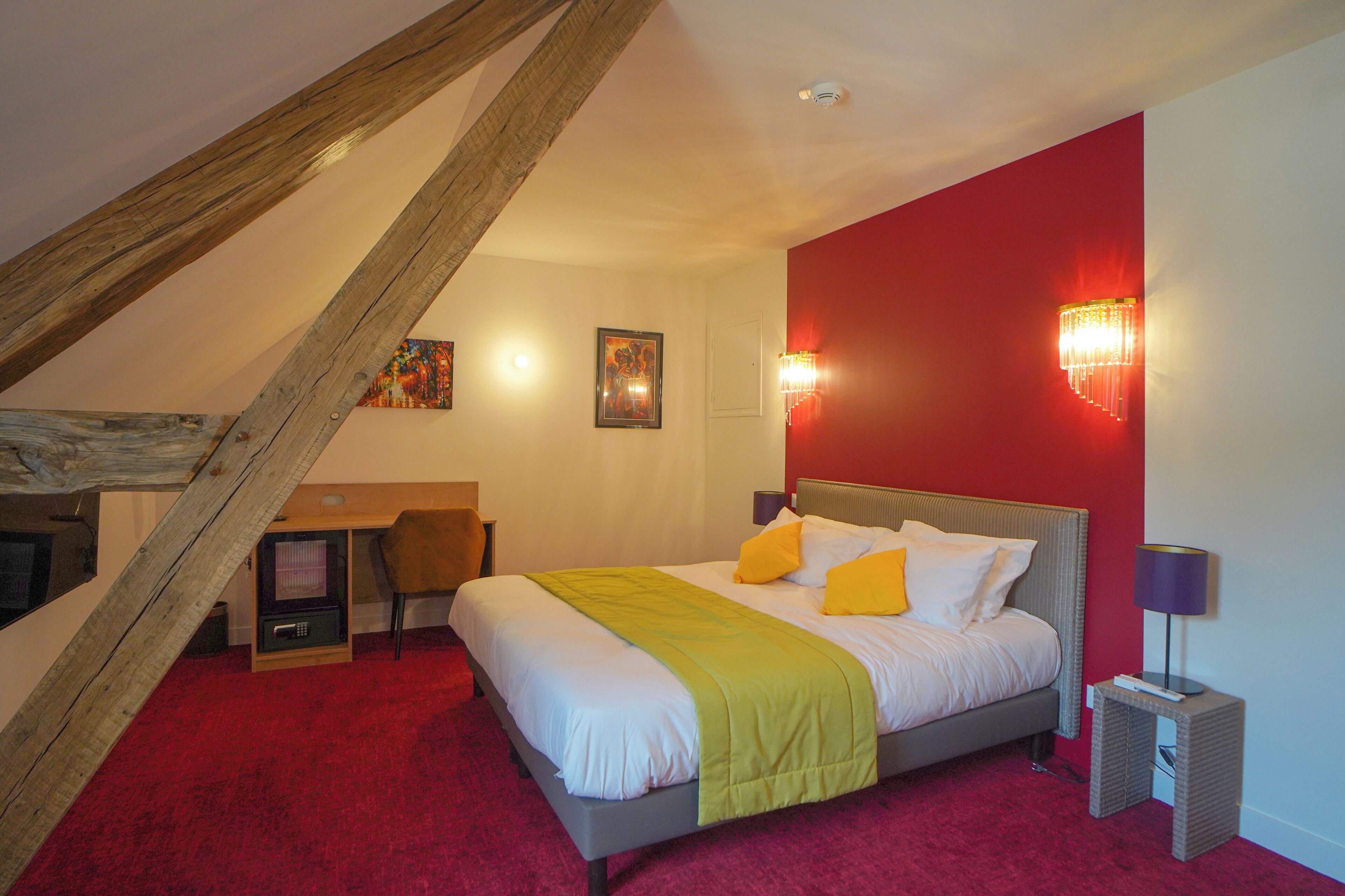 Deluxe Suite, Courtyard View | In-room safe, desk, soundproofing, iron/ironing board